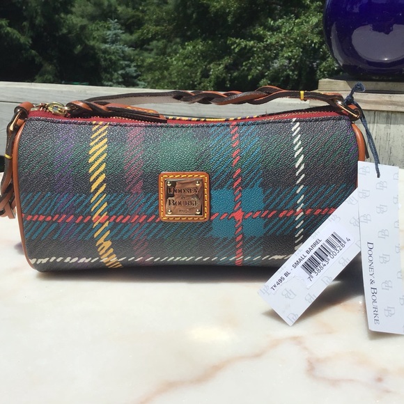 Dooney & Bourke Handbags - NWT Dooney & Bourke Barrel Purse